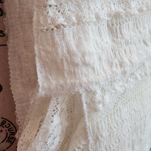 White Lacey Wide Wrap/Scarf - Picture 3 of 4